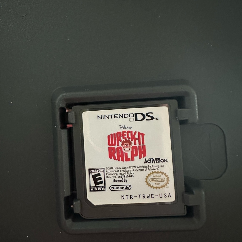 2/$35 Wreck it Ralph Nintendo DS - Picture 3 of 6